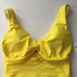 Twist-front keyhole tankini swim top for women